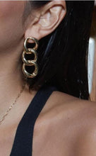 Load image into Gallery viewer, CAPRI CHAIN EARRINGS
