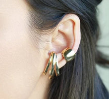 Load image into Gallery viewer, DANA CUFF EARRING
